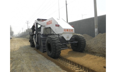 濟(jì)南冷再生機(jī)租賃，濟(jì)南灰土拌合機(jī)租賃
